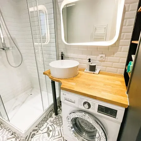 #by Le Grenette Pedestrianised Streets Air-conditioned Apartment *
